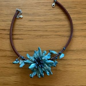 Beautiful choker 14 1/2”